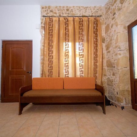 Christina Apartments Kissamos Bagian luar foto