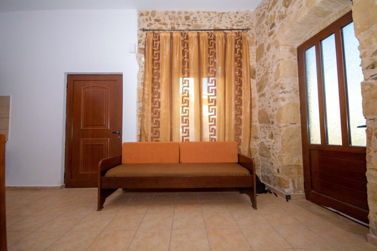 Christina Apartments Kissamos Bagian luar foto